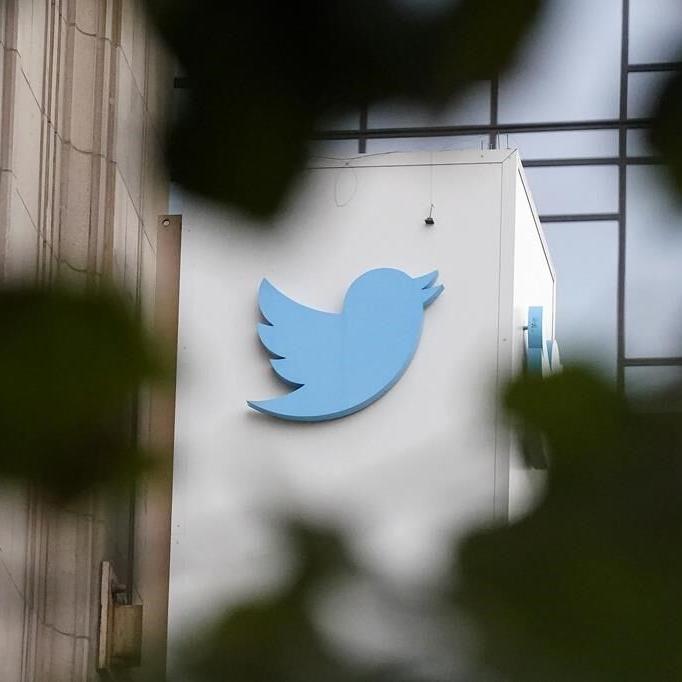 Twitter changes rules over account tracking Elon Musk's jet